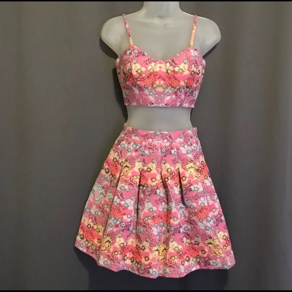 Bebe Set - Picture 1 of 5